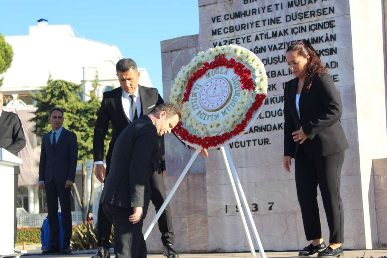 Muğla’da 24 Kasım Öğretmenler Günü Çelenk Töreni Düzenlendi 12